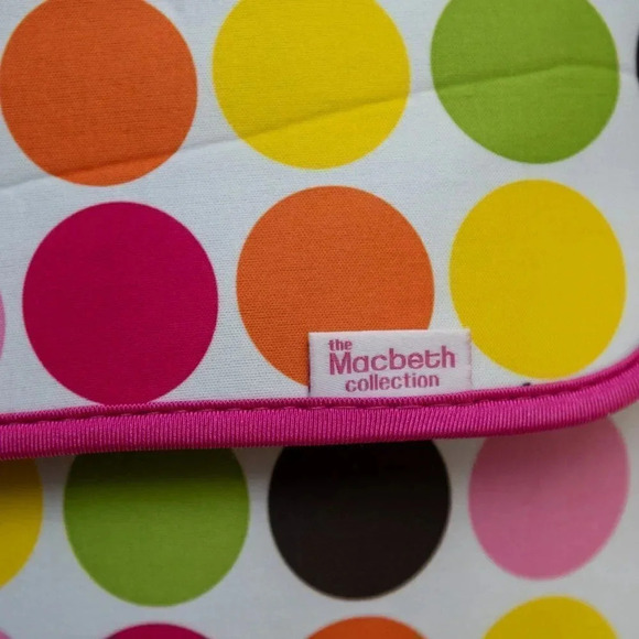MacBeth Reversible Neoprene laptop sleeve - Picture 2 of 5